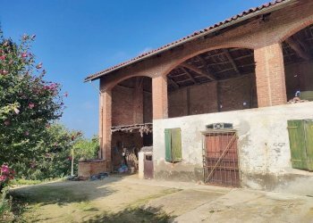 Facciata - Rustico Frazione Vaglierano, 56, Asti - foto 6