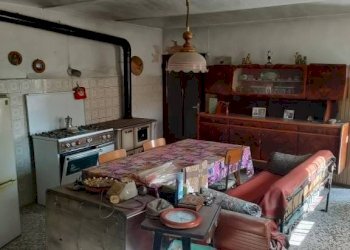 Cucina - Rustico Frazione Vaglierano, 56, Asti - foto 14