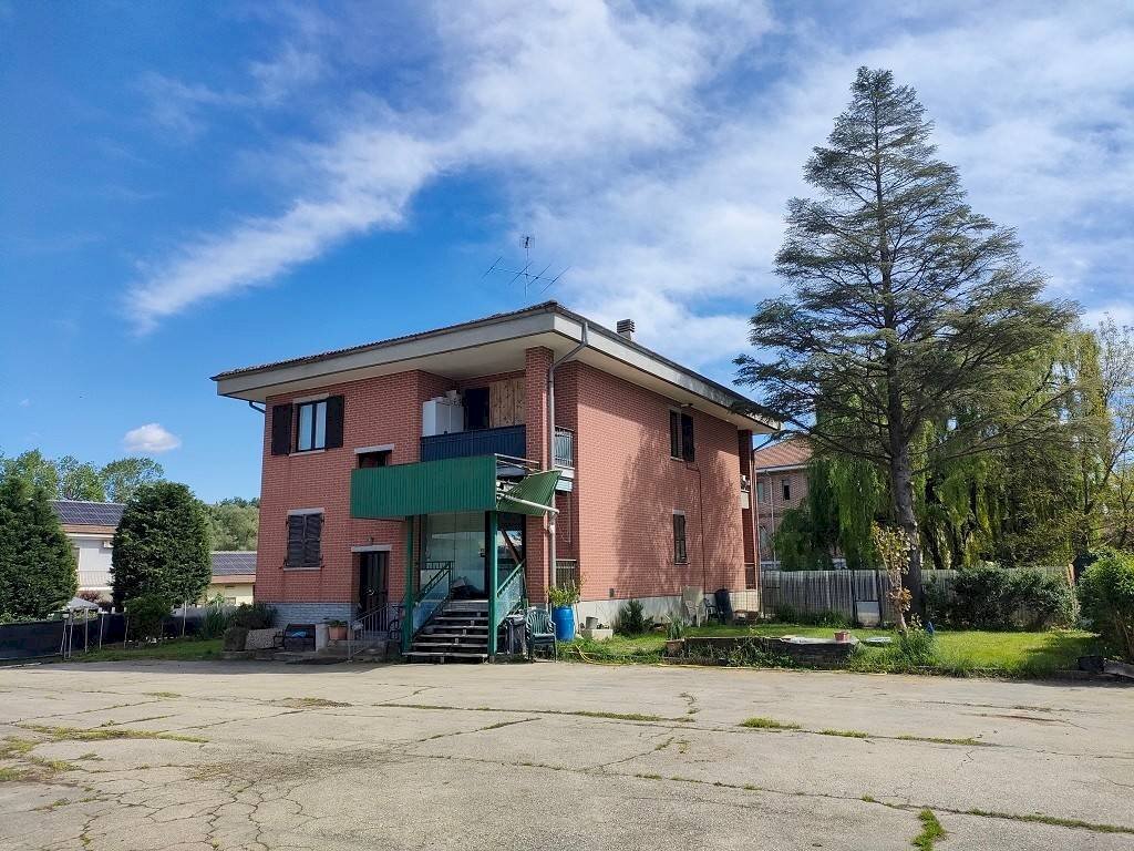 Facciata - Villa via Nazionale, Chiusano d'Asti - foto 3