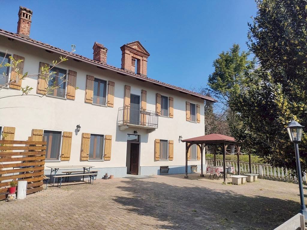 Facciata - Rustic Regione Bricco Morra, San Damiano d'Asti - photo 1