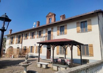 Facciata - Rustico Regione Bricco Morra, San Damiano d'Asti - foto 2