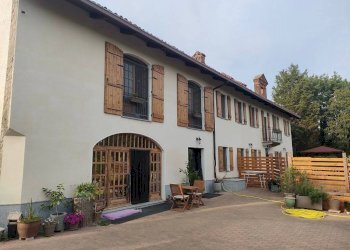Facciata - Rustico Regione Bricco Morra, San Damiano d'Asti - foto 12