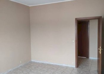 Camera da letto - Trilocale via San Marco, 8, Asti - foto 12