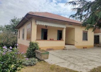 Giardino - Villa via della Vittoria, 18, Piea - foto 2