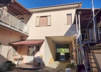 Cortile interno - Villa via Battibò, 11, Calosso - foto 50
