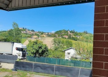 Vista - Capannone Frazione Mombarone, Asti - foto 17