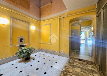 Warehouse Corso Buenos Aires, Genova (neighborhood Foce) - photo 9