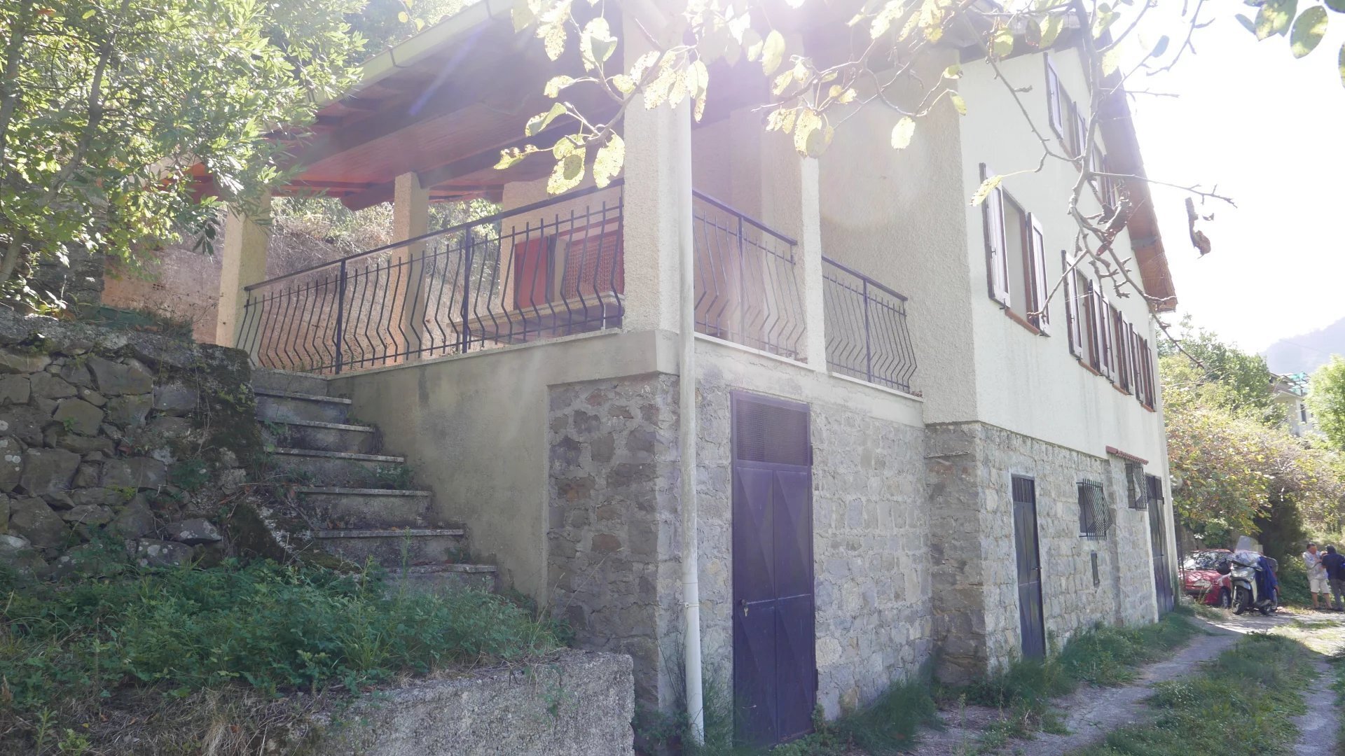 Independent house Ceriana - photo 1