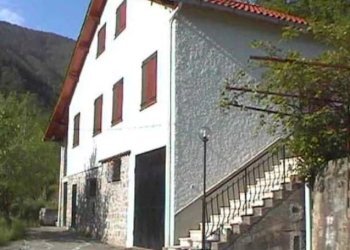 Independent house Ceriana - photo 1