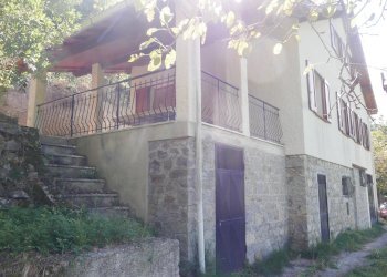 Independent house Ceriana - photo 1