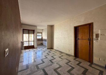 Trilocale Via Giosuè Carducci, 52, Asti - foto 1