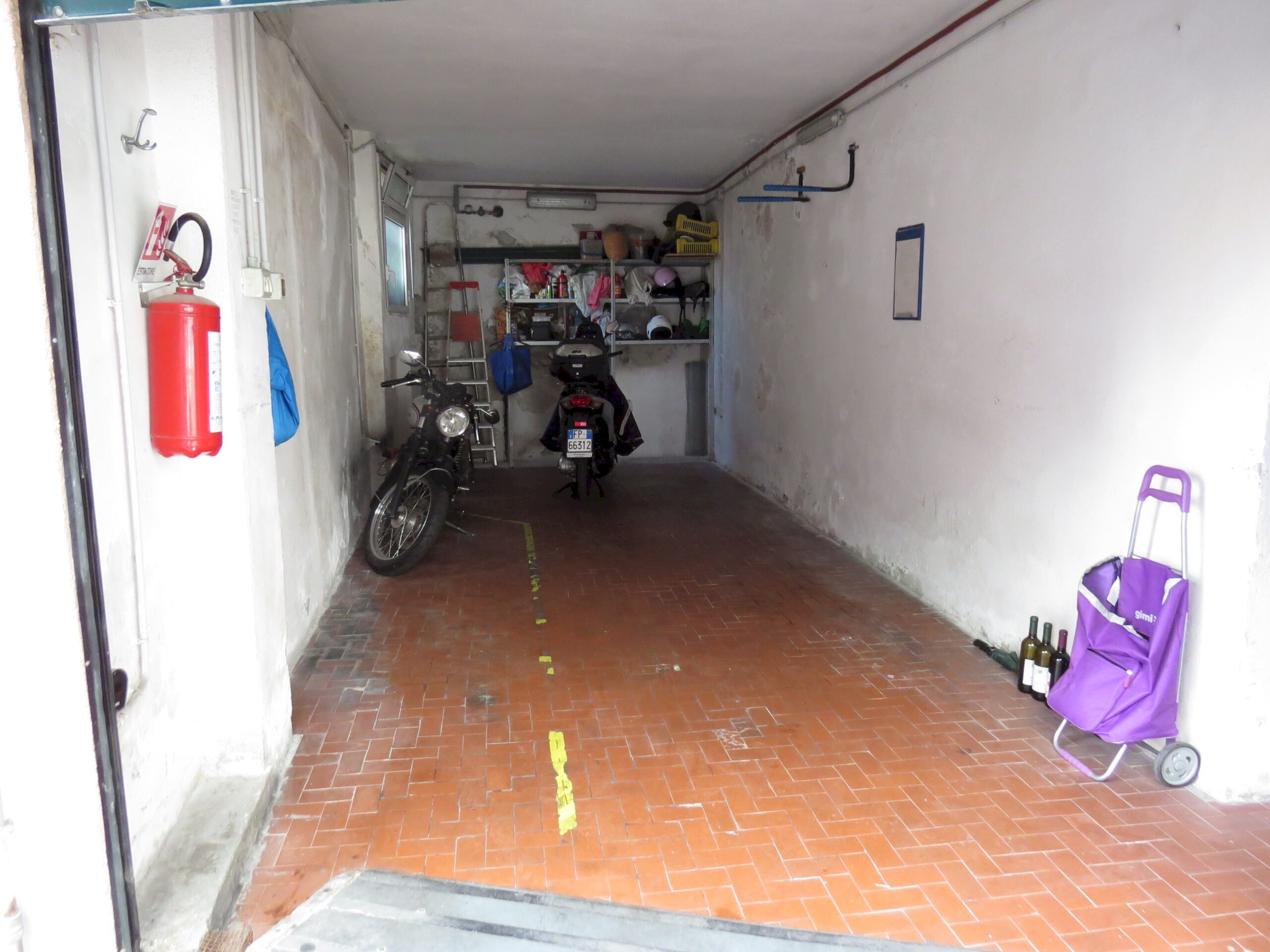 Box Viale Ansaldo, Genova (zona Marassi) - foto 2