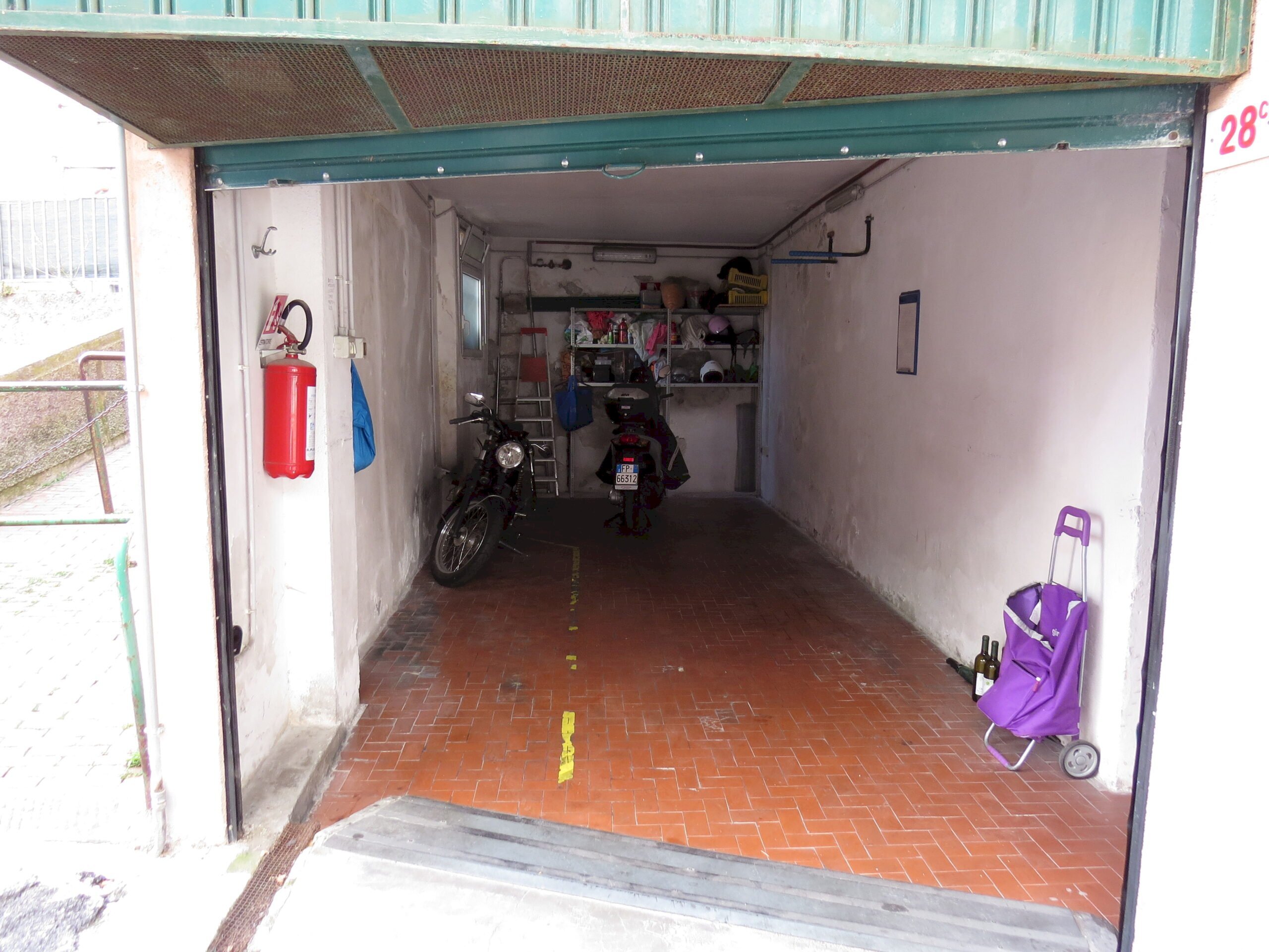 Box Viale Ansaldo, Genova (zona Marassi) - foto 3