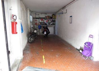 Box Viale Ansaldo, Genova (zona Marassi) - foto 2