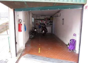 Box Viale Ansaldo, Genova (zona Marassi) - foto 3