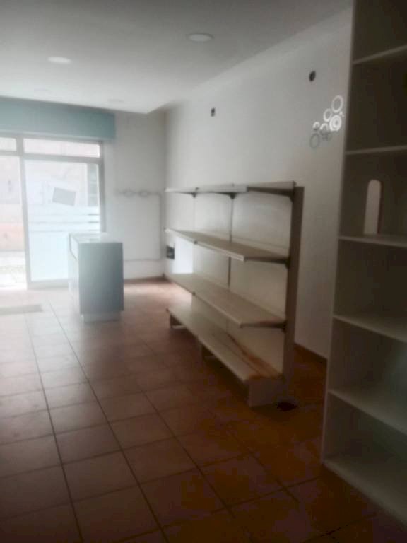 Interno non residenziale - Shop via Giuseppe Garibaldi, Soliera - photo 2