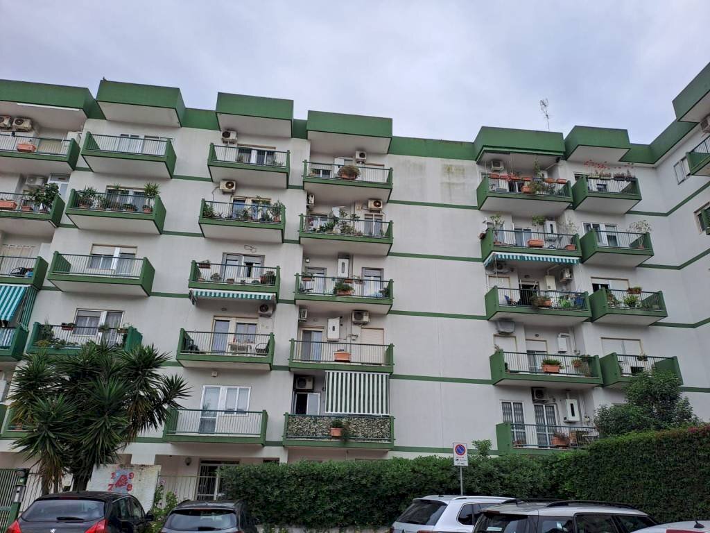 Facciata - Appartamento via Medaglie d'Oro, 190, Taranto - foto 1