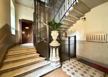 Interno palazzo - Appartamento via Giuseppe Revere, Milano - foto 1