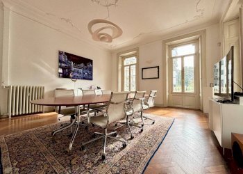 Soggiorno - Appartamento via Giuseppe Revere, Milano - foto 3