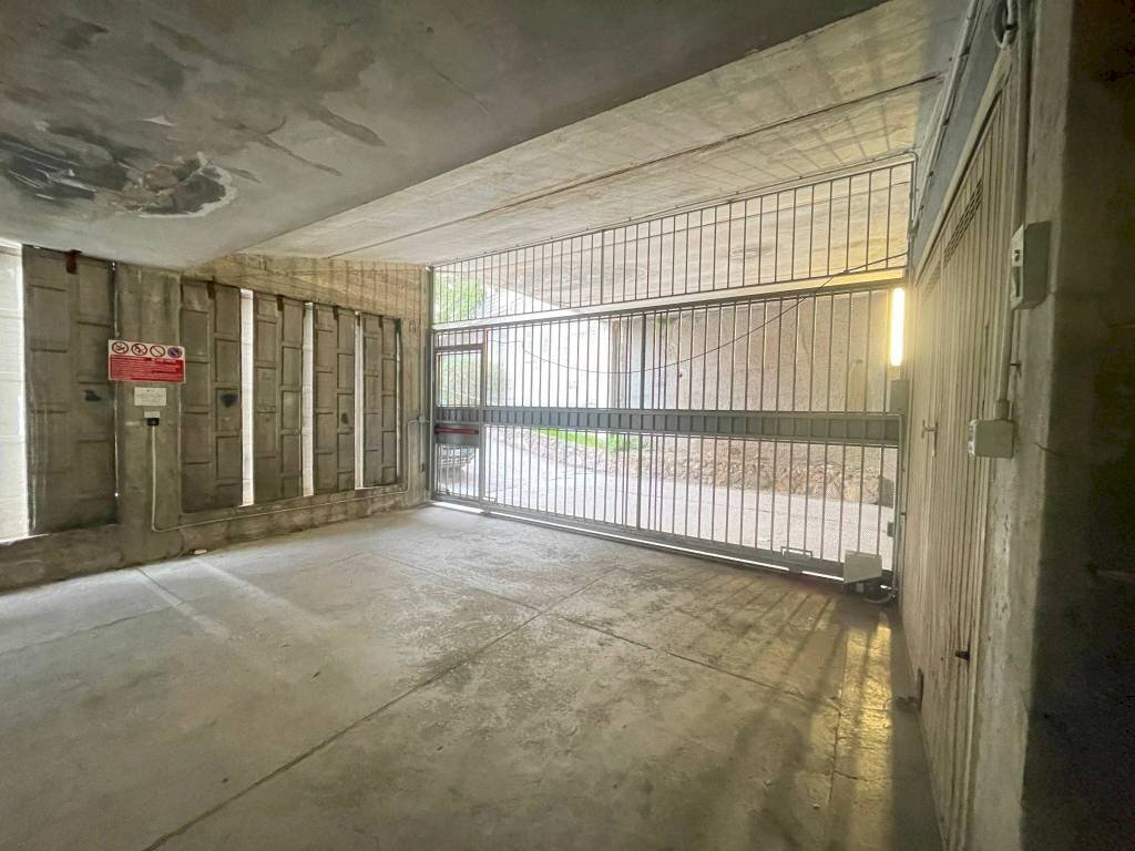 Box auto - Box via Aurelio Robino, 96, Genova (zona Marassi) - foto 3