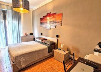Camera da letto - Bilocale via Ormea, 149, Torino (zona San Salvario) - foto 1