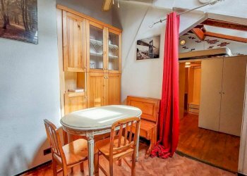 Sala da pranzo - Bilocale vico del Valore, Genova (zona Principe) - foto 9