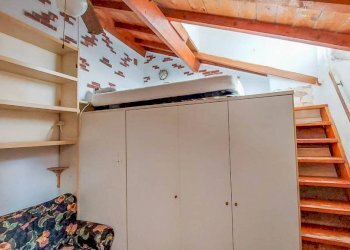 Camera da letto - Bilocale vico del Valore, Genova (zona Principe) - foto 29