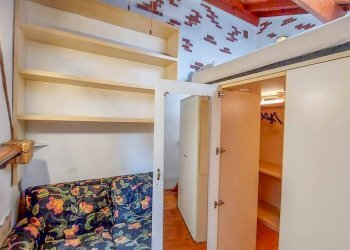 Camera da letto - Bilocale vico del Valore, Genova (zona Principe) - foto 30