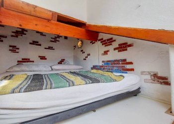 Camera da letto - Bilocale vico del Valore, Genova (zona Principe) - foto 33