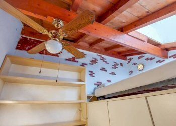 Camera da letto - Bilocale vico del Valore, Genova (zona Principe) - foto 47