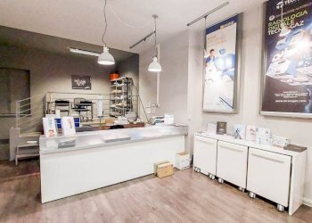 Interno non residenziale - Shop galleria Errico Martino, Genova - photo 2