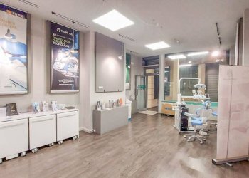 Interno non residenziale - Shop galleria Errico Martino, Genova - photo 9