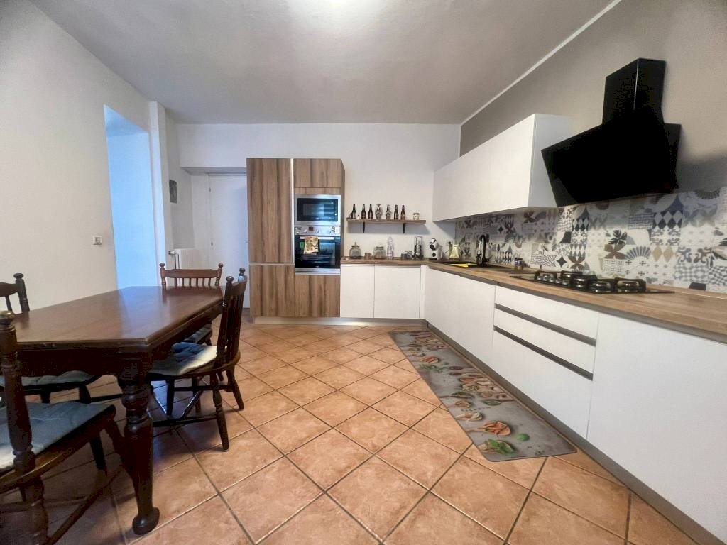 Cucina - Villa a Schiera via Elvo, 6, Salussola - foto 2