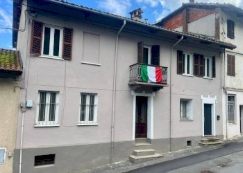 Facciata - Villa a Schiera via Elvo, 6, Salussola - foto 29