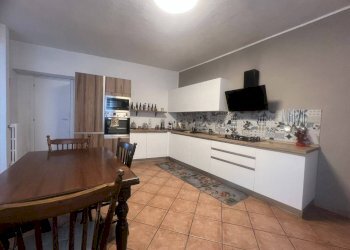 Cucina - Villa a Schiera via Elvo, 6, Salussola - foto 1