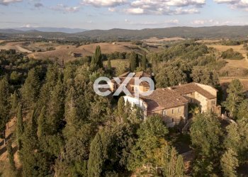 Farm Asciano - photo 1