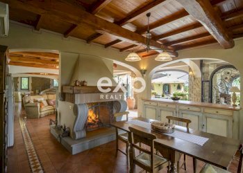 Sala da pranzo + camino - Villa Vicchio - foto 13