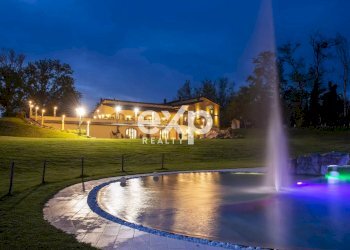 Piscina con vista notturna - Villa Vicchio - foto 33