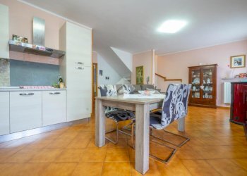Porzione di casa Via Grazia Deledda, Reggio nell'Emilia - foto 9