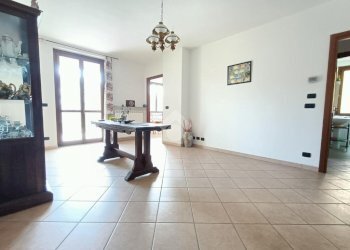 Three-room apartment Via Roma, Arquata Scrivia - photo 8