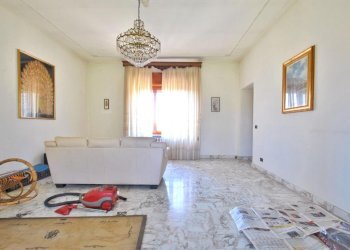 Independent house Via Cigliano, Maglione - photo 19