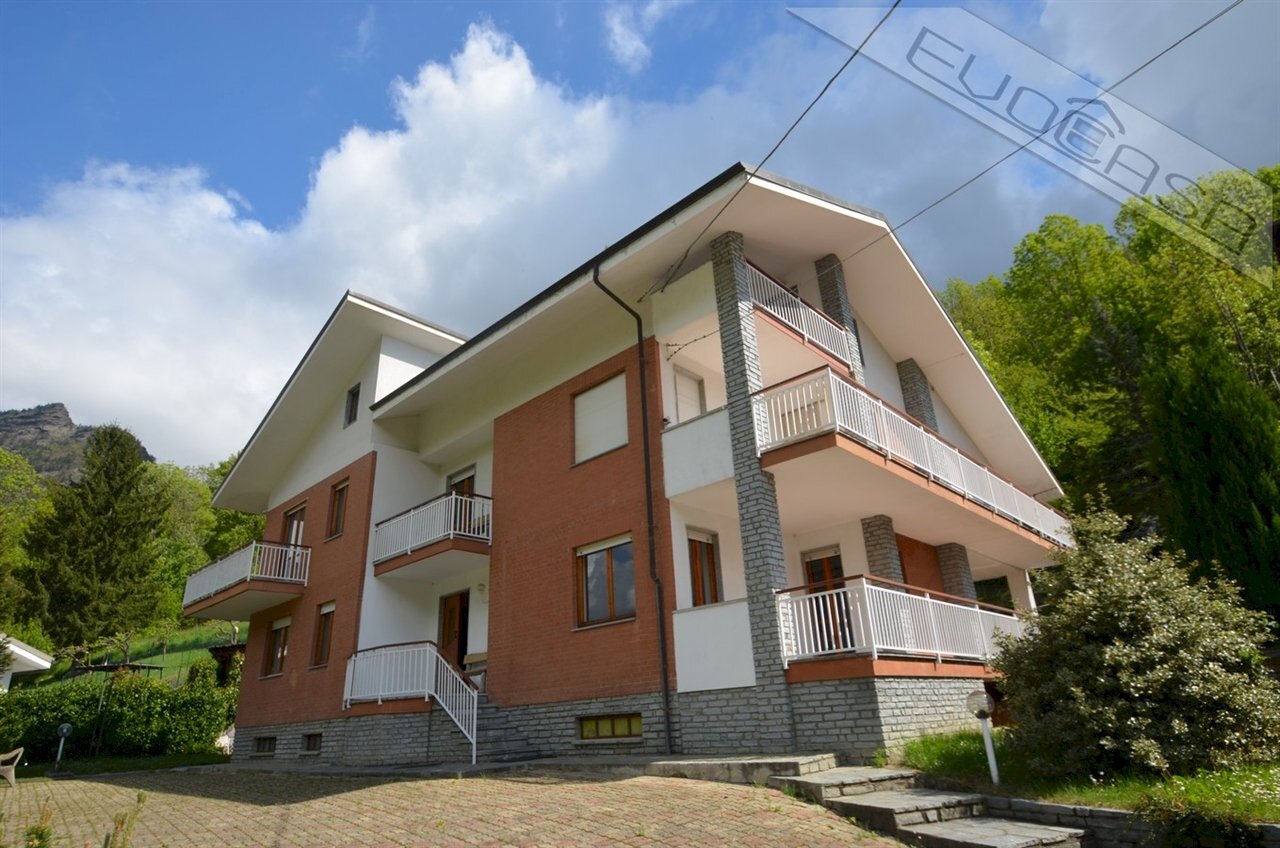 Three-room apartment Frazione Gleisolle 41 4, Roure - photo 1