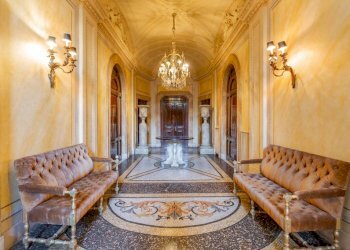 Interno palazzo - Ufficio via di Porta San Pancrazio, 5, Roma (zona Trastevere) - foto 1