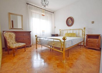 Camera da letto - Appartamento via Dante Alighieri, 11, Mondovì - foto 20