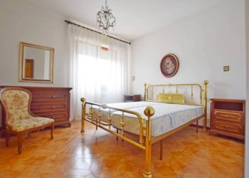 Camera da letto - Appartamento via Dante Alighieri, 11, Mondovì - foto 21