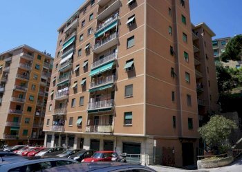 Facciata - Bilocale via Generale Manfredo Fanti, 10, Genova (zona Sampierdarena) - foto 1