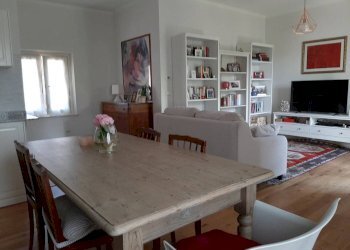 Salone - Villa via Vittorio Scati, 8, Acqui Terme - foto 1