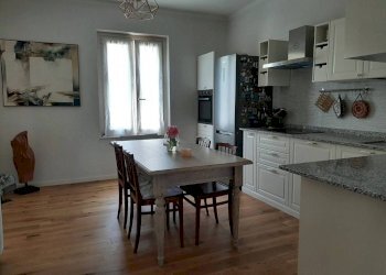Cucina - Villa via Vittorio Scati, 8, Acqui Terme - foto 2