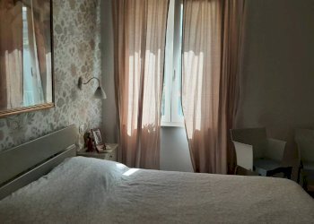 Camera da letto - Villa via Vittorio Scati, 8, Acqui Terme - foto 9