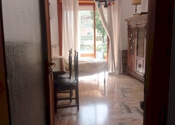 Appartamento via San Giacomo dei Capri, Napoli (zona Vomero) - foto 4